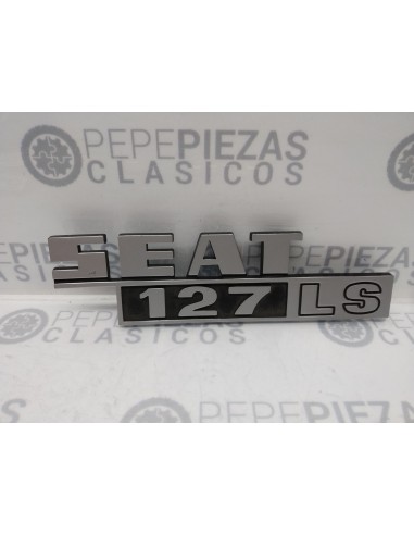 Anagrama Seat 127 LS.  Pintura letras en mate.