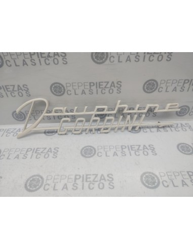 Anagrama Renault Dauphine, Gordini. Accesorio parte trasera, aluminio. (usado)