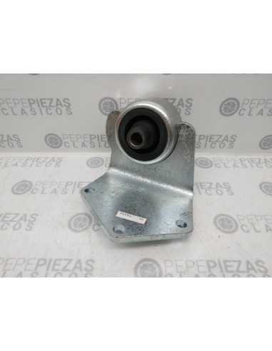 Soporte motor derecho Seat 127.